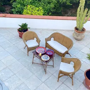 https://il-cactus-una-piccola-oasi-in-paese.sicilyhotelsitaly.net